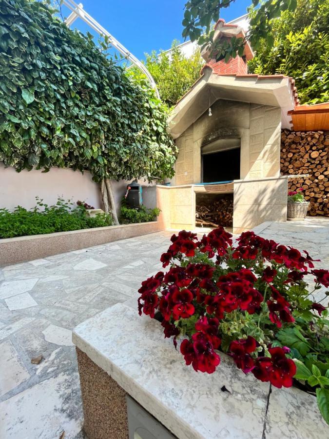 Sky - Beautiful Rooftop Apartment With Shared Pool Split Extérieur photo
